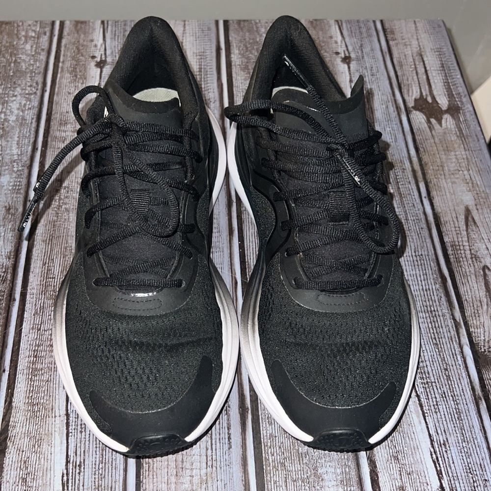 Lululemon BlissFeel Running shoes ⭐️Final Ptice!⭐️